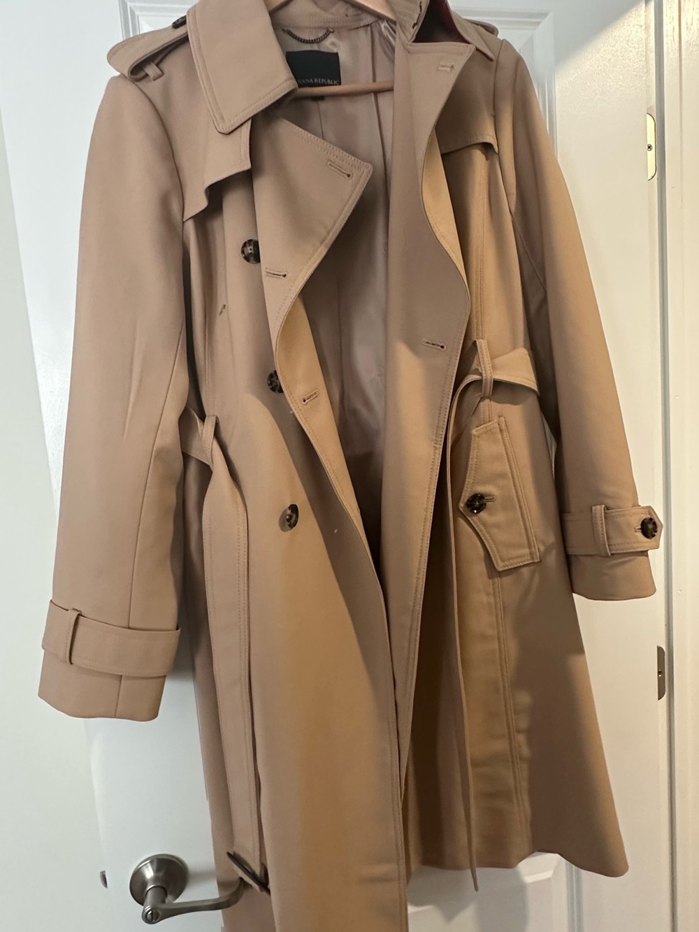 Banana Republic Women's Beige Trench Coat